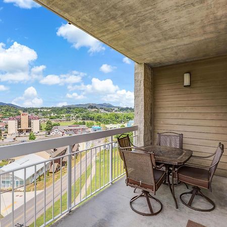 Lazy Bear Whispering Pines 111 Apartment Pigeon Forge Exterior photo