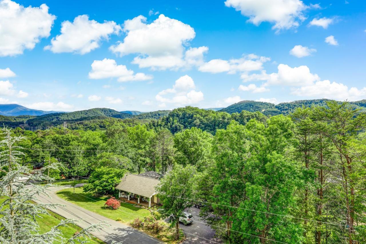 Lazy Bear Whispering Pines 111 Apartment Pigeon Forge Exterior photo