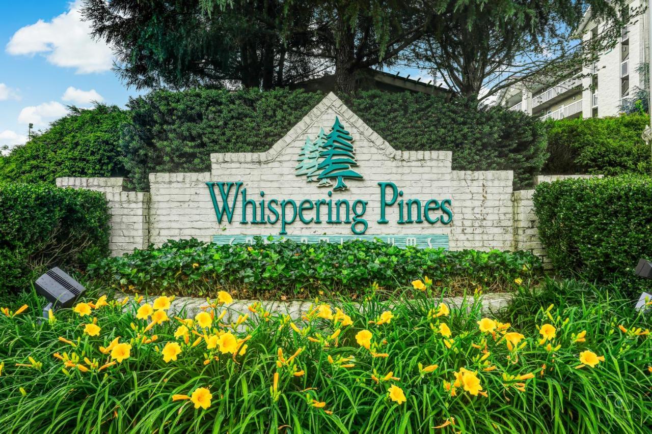 Lazy Bear Whispering Pines 111 Apartment Pigeon Forge Exterior photo